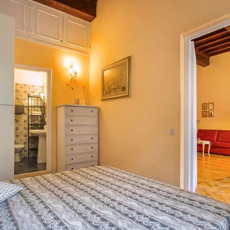 “Gem In Luxurious Street” Wi-Fi Apartment Florence Exterior photo